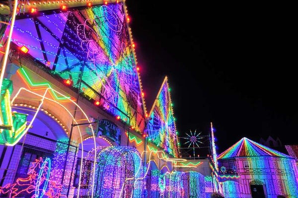 【埼玉県内発】 約300万球の光の地上絵!東京ドイツ村ウィンターイルミネーションと 店舗数日本一330店舗!三井アウトレットパーク木更津 日帰り1